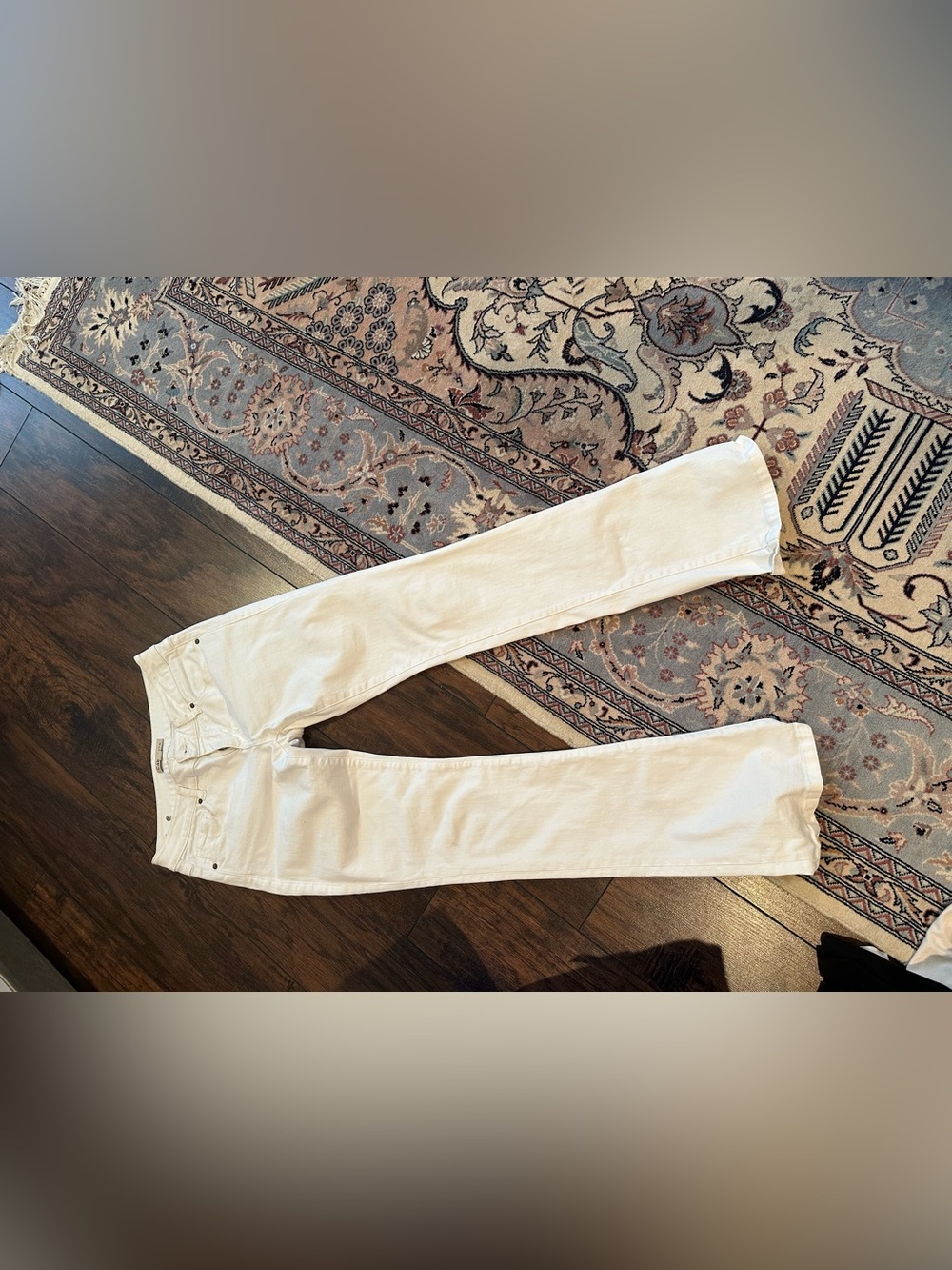 CAbi White Skinny Jeans - Sleek Slim Fit